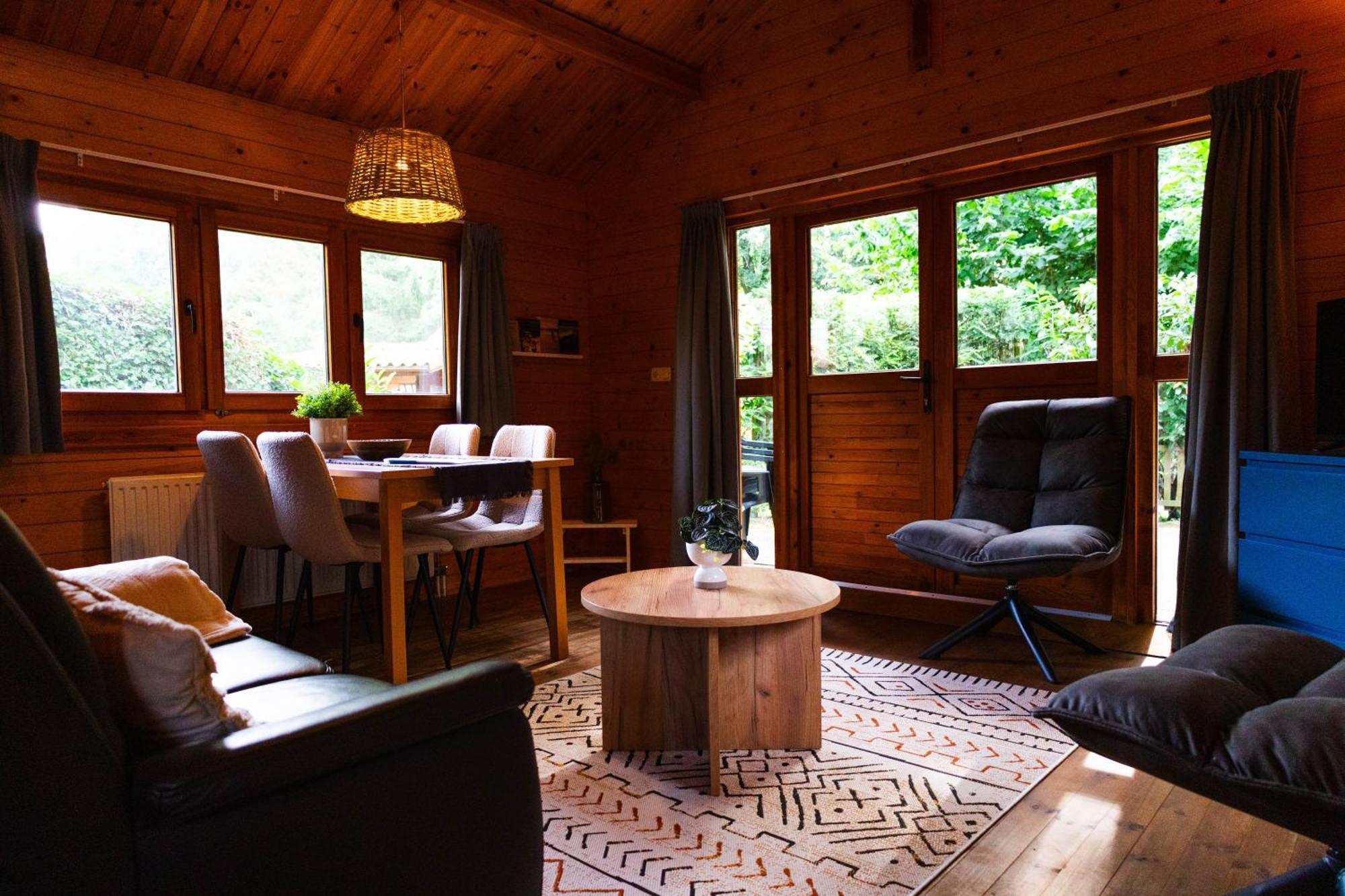 Sfeervolle Blokhut Met Fijne Buitenruimte @ Veluwe Epe Ngoại thất bức ảnh